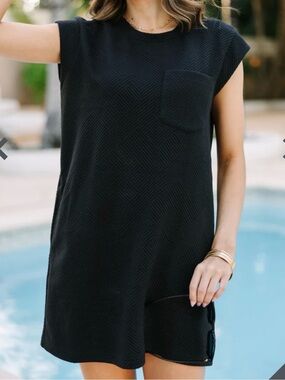 Entro Textured T-Shirt Dress EUC
